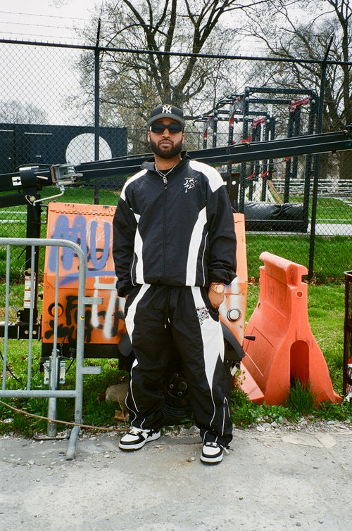 BLACK WINDBREAKER TOP ONLY